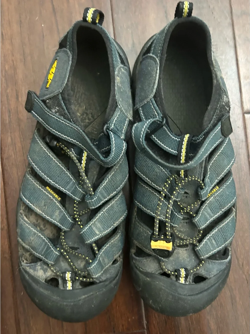 Keen Kids Navy Blue and Yellow Closed-Toe Sandals